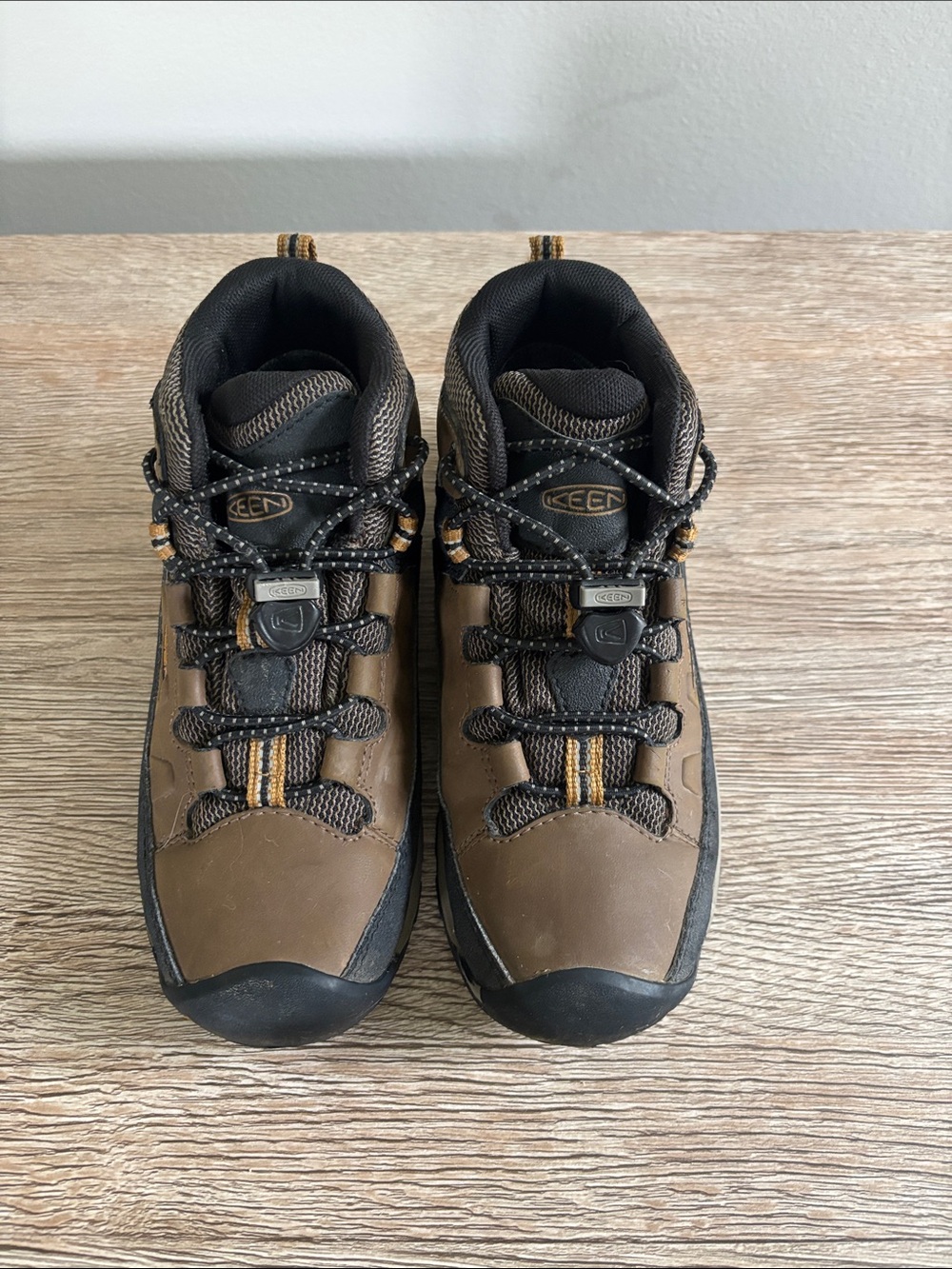 KEEN kids Brown and Black Waterproof Hiking Boots